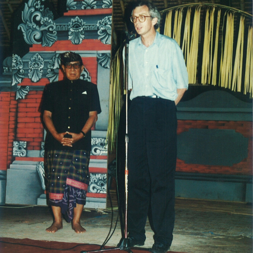 Werner Hagen beim Tempelfest im Königreich von Bali