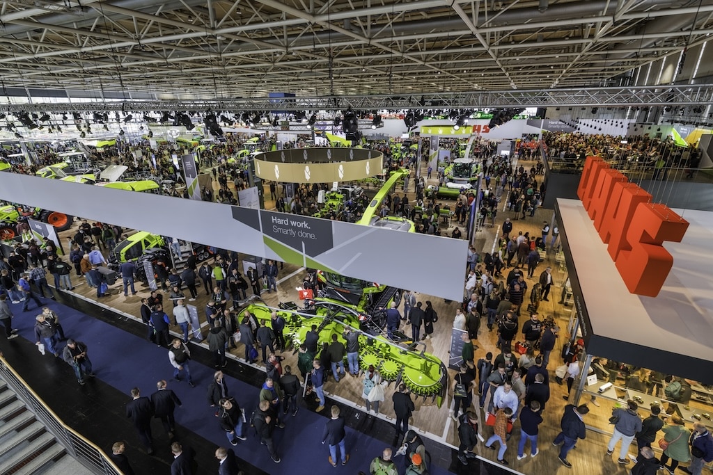 Messestand von CLAAS auf der Agritechnica 2023