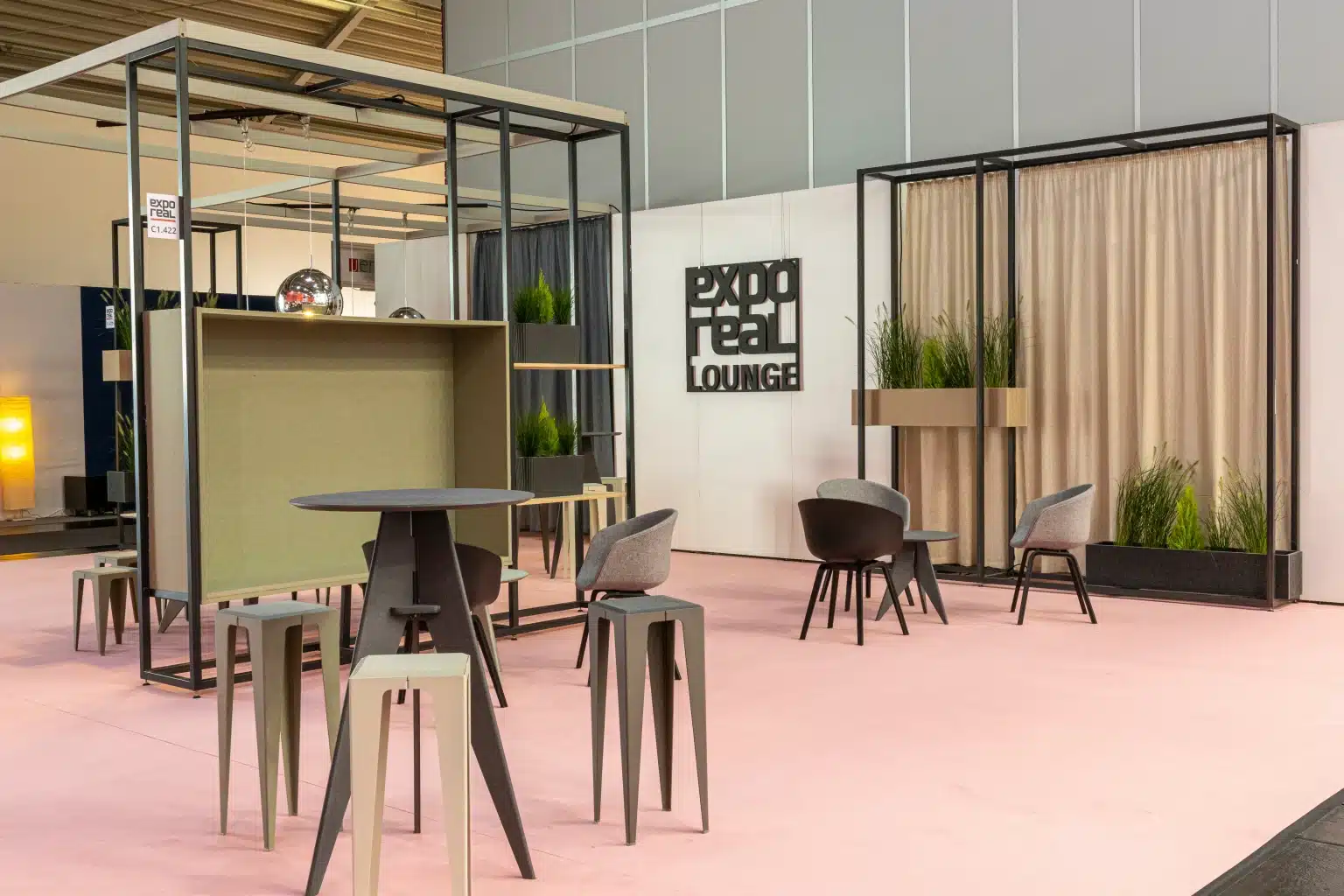 Lounge für EXPO REAL mit woodï realisiert